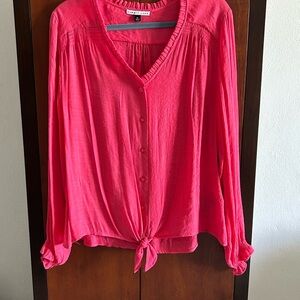 Woman’s Crew Neck Blouse. Princess Coral Color long-sleeves